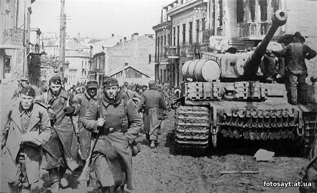 Тигр. Каменец-Подольский. 1944.